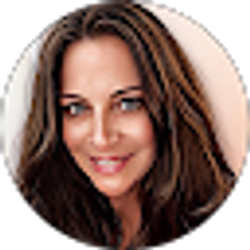 Profile photo of Lorraine Loffredo-Schreiner