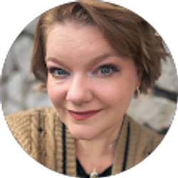 Profile photo of Alaxandra Luegers