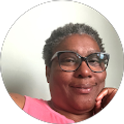 Profile photo of Shelley Hann