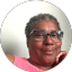 Profile photo of Shelley Hann
