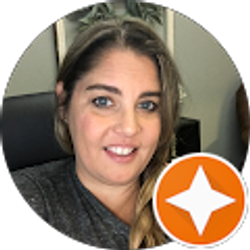 Profile photo of Zoe Lewis