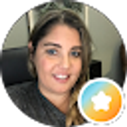 Profile photo of Zoe Lewis