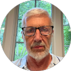 Profile photo of Eliot Moshman