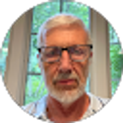 Profile photo of Eliot Moshman