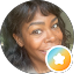 Profile photo of Mimi Bond