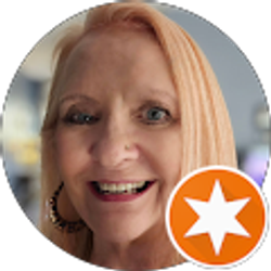 Profile photo of Michelle Golden