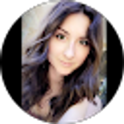 Profile photo of Holli Daniel