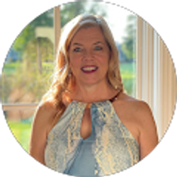 Profile photo of Sara Henson