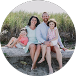 Profile photo of Ashley Robinson