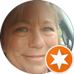 Profile photo of Lauren Peacock