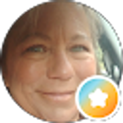 Profile photo of Lauren Peacock