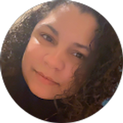 Profile photo of Leslie Carrasquillo