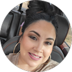 Profile photo of Stephanie Garcia