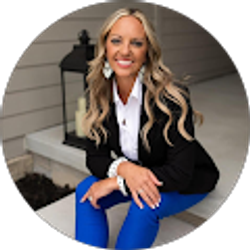 Profile photo of Mandi Lackas