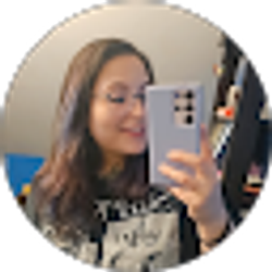 Profile photo of Alexa Flores