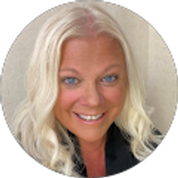 Profile photo of LeAnn Petersen