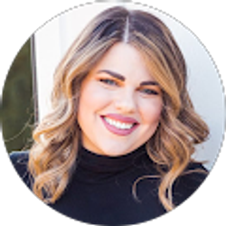 Profile photo of Courtney Sjoberg