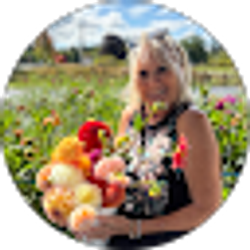 Profile photo of Julia Stavnitski