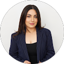 Profile photo of jasmin mnasi