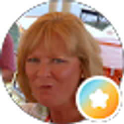 Profile photo of Dianne Walton