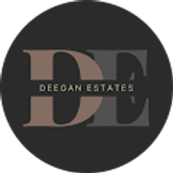 Profile photo of Kate and Rael Deegan