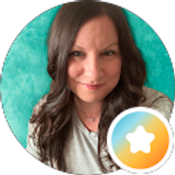 Profile photo of Ellie Behling