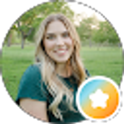 Profile photo of Jenna Perry