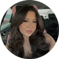 Profile photo of Kelly Martinez