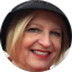 Profile photo of Elaine Yates