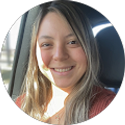 Profile photo of Carla Lineros