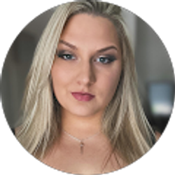 Profile photo of Ashley Doffing