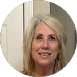 Profile photo of Angela Horne