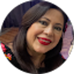 Profile photo of Lorena Espino