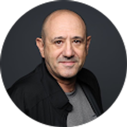 Profile photo of Luis Hoyo