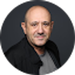 Profile photo of Luis Hoyo