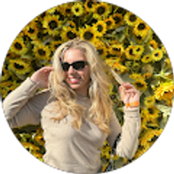 Profile photo of Olivia Hoey