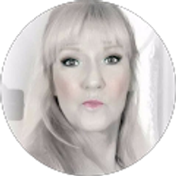 Profile photo of Kaye Burns