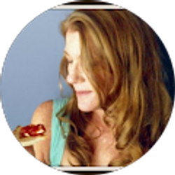 Profile photo of Laura Holl