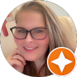 Profile photo of Nikki Scott