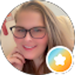Profile photo of Nikki Scott
