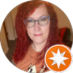 Profile photo of Danni Farnsworth