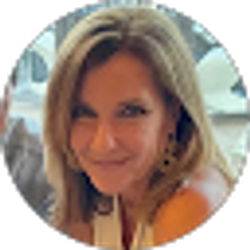 Profile photo of Angela Guimbarda