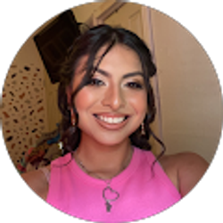 Profile photo of Vanessa Lara