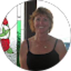 Profile photo of Holly Rose