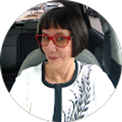 Profile photo of Dana Holland