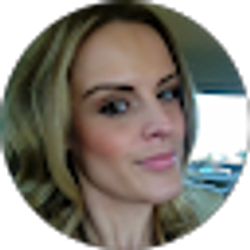 Profile photo of Courtney Faller