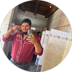 Profile photo of Luis Claustro