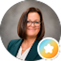 Profile photo of Lauren Strobel
