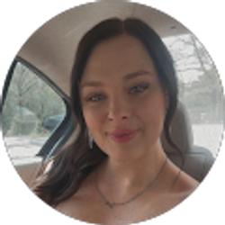 Profile photo of Lacy Singleton