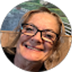 Profile photo of Leatha Ault